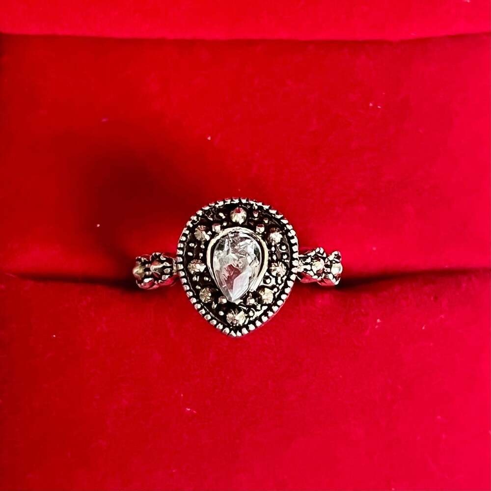 Vintage Teardrop Rhinestone Ring Silver Tone Halo Style Size 6